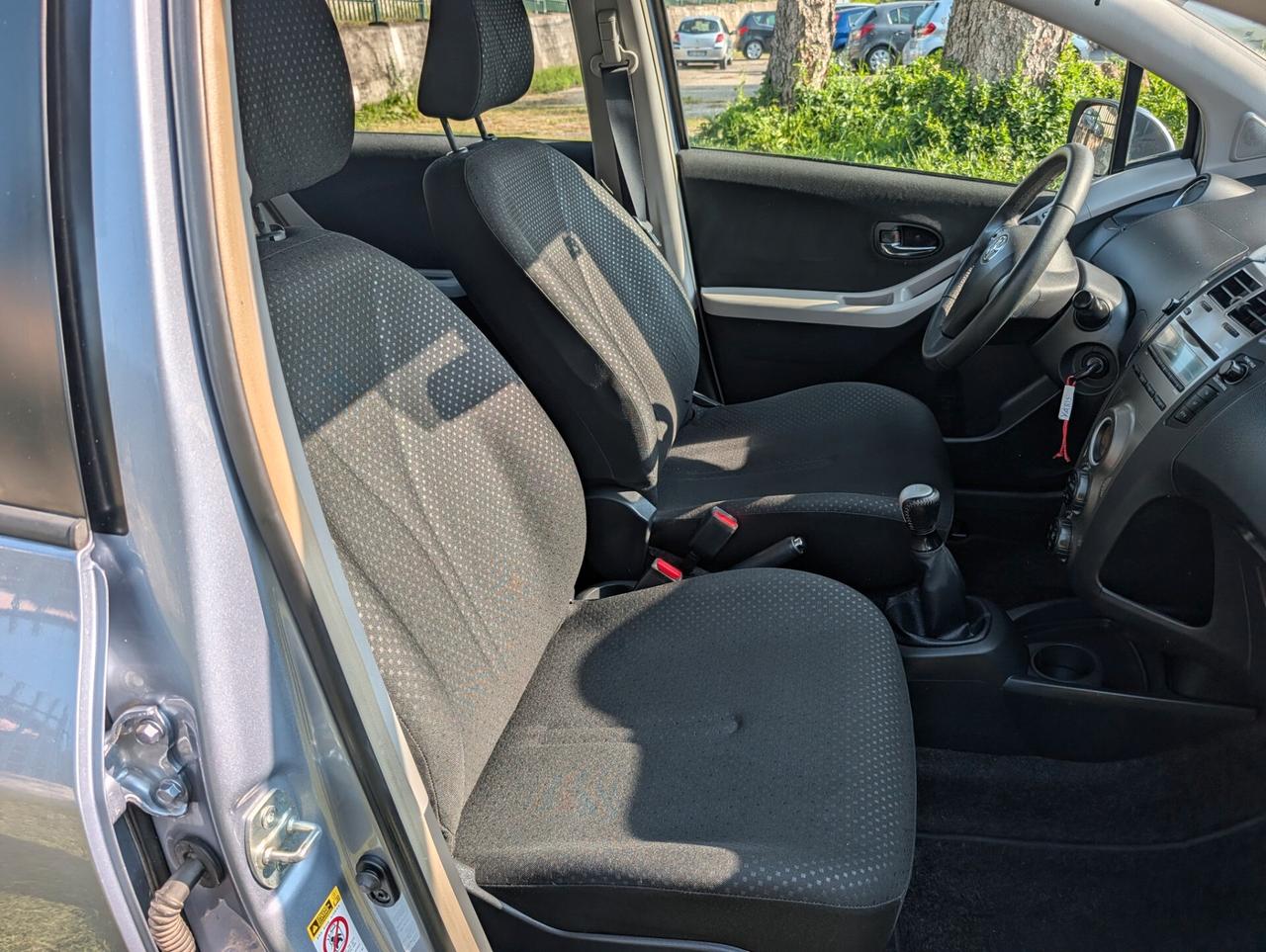 Toyota Yaris 1.0 5 porte Sol UNICO PROPRIETARIO TAGL. CERT.
