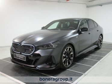 BMW i5 M60 Berlina Auto