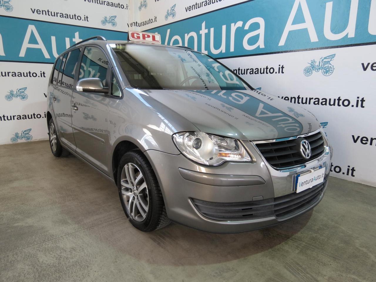 Volkswagen Touran 1.6 Trendline Bifuel G
