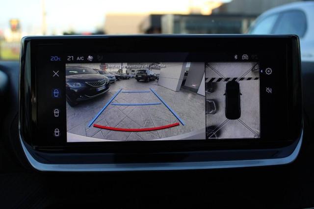 Peugeot 2008 1.2 Allure s&s 130cv eat8 con Navigatore e Carplay