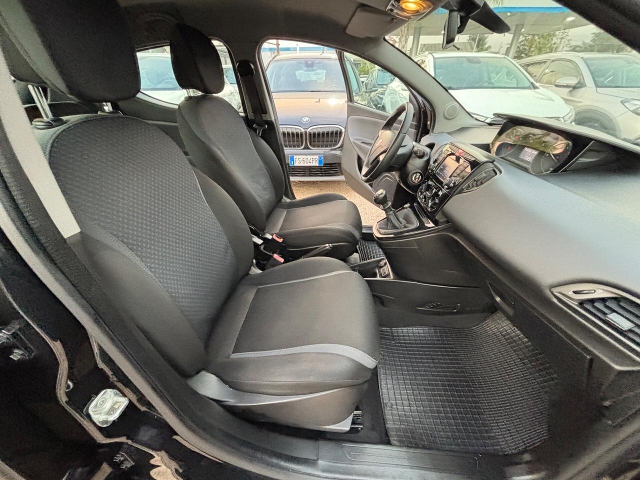 LANCIA YPSILON 1.2 GPL SCAD 2027 PLATINUM