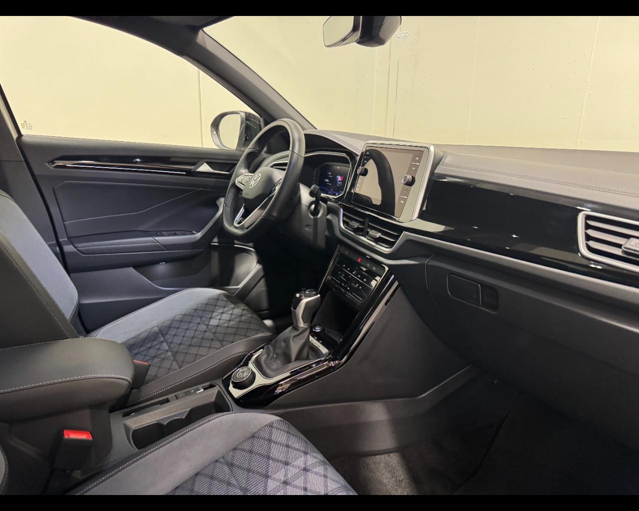 VOLKSWAGEN T-ROC 2.0 TDI 4MOTION DSG R-LINE