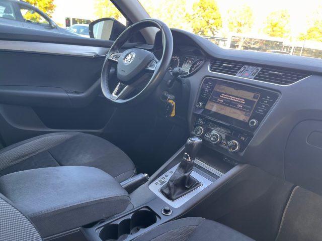 SKODA Octavia 1.6 TDI CR 115 CV DSG Wagon Style