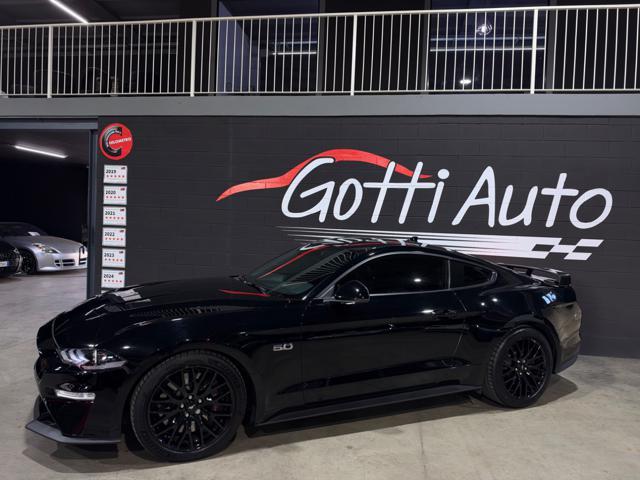 FORD Mustang 5.0 V8 UFFICIALE ITALIANA TOTAL BLACK FIRST PAINT