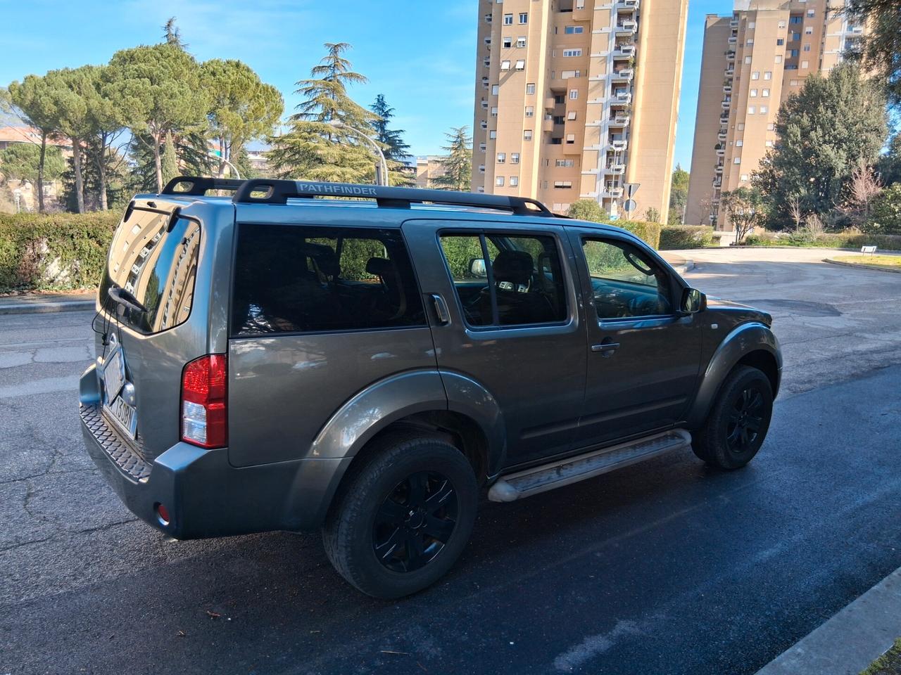 Nissan Pathfinder 2.5 dCi XE Plus