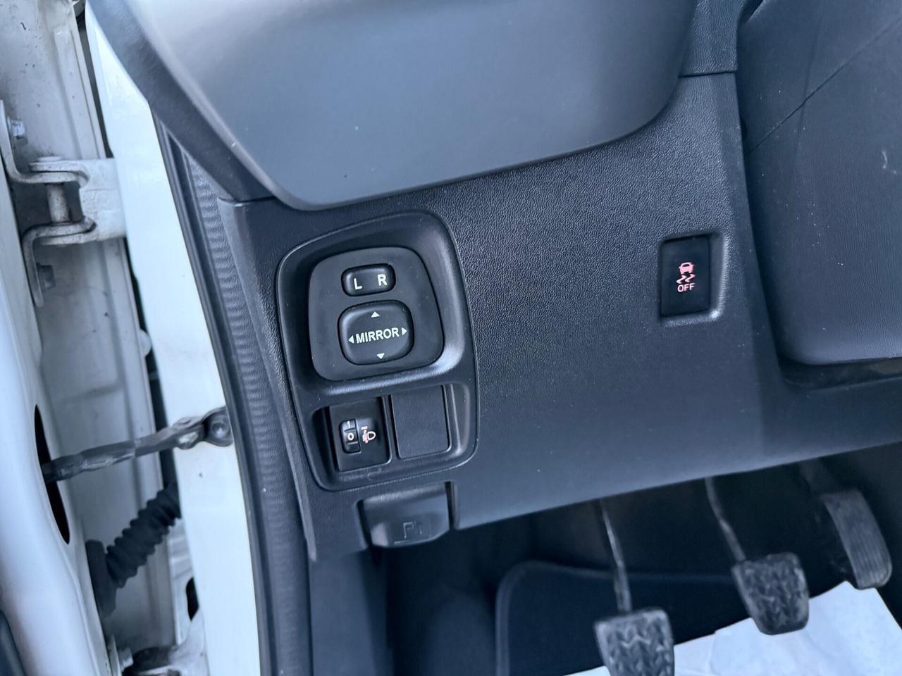 Toyota Aygo 1.0 VVT-i 69 CV 5 porte x-play