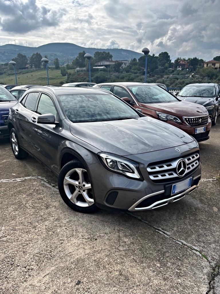 Mercedes-benz GLA 200 4Matic 2019