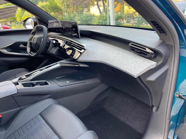 PEUGEOT 3008 Hybrid 145 e-DCS6 GT - NUOVO
