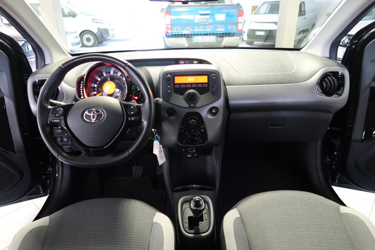 Toyota Aygo Connect 1.0 VVT-i 5 porte x-cool Automatica