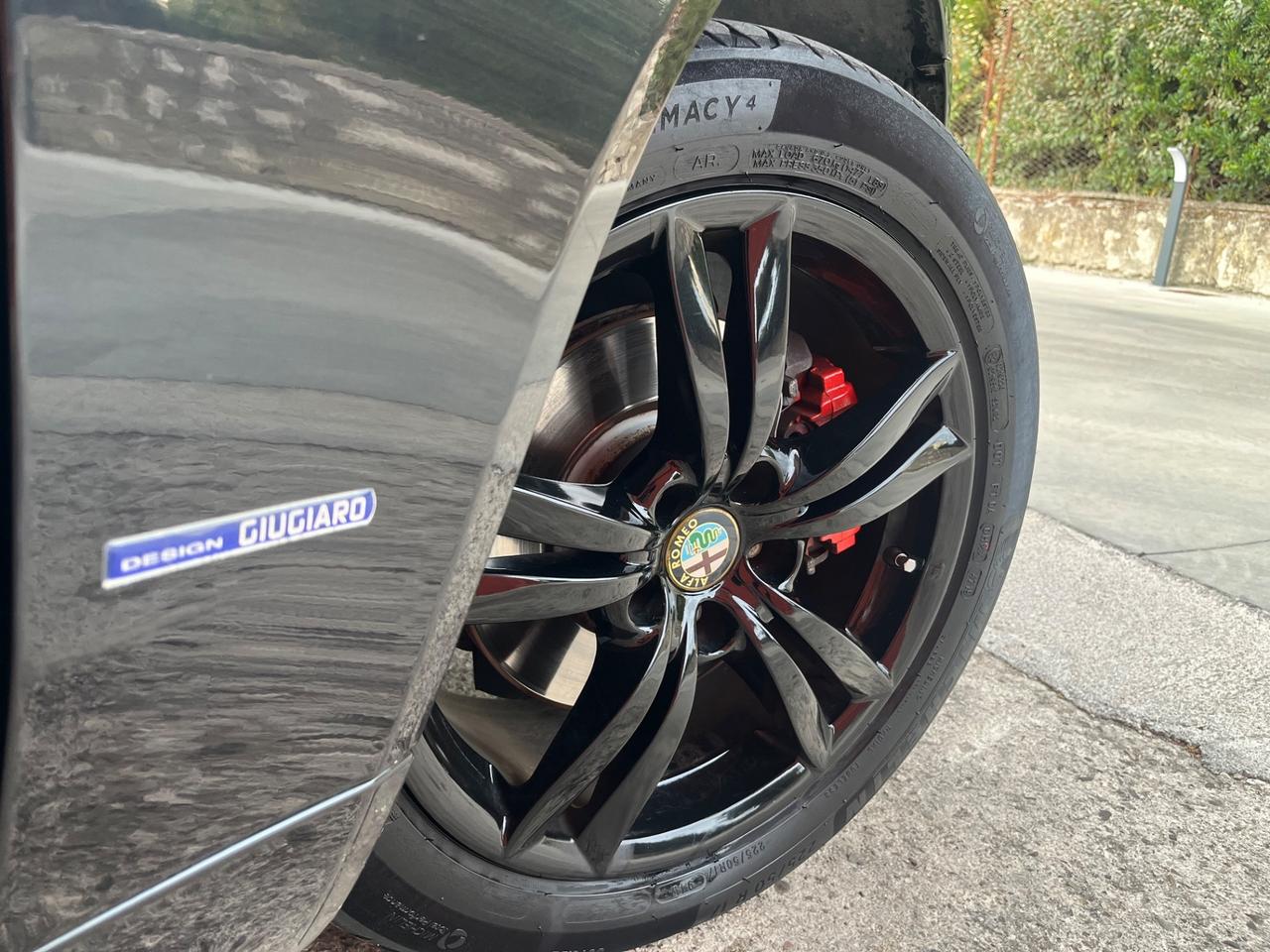 Alfa Romeo 159 1.9 JTDm 16V EXCLUSIVE - FULL OPTIONAL