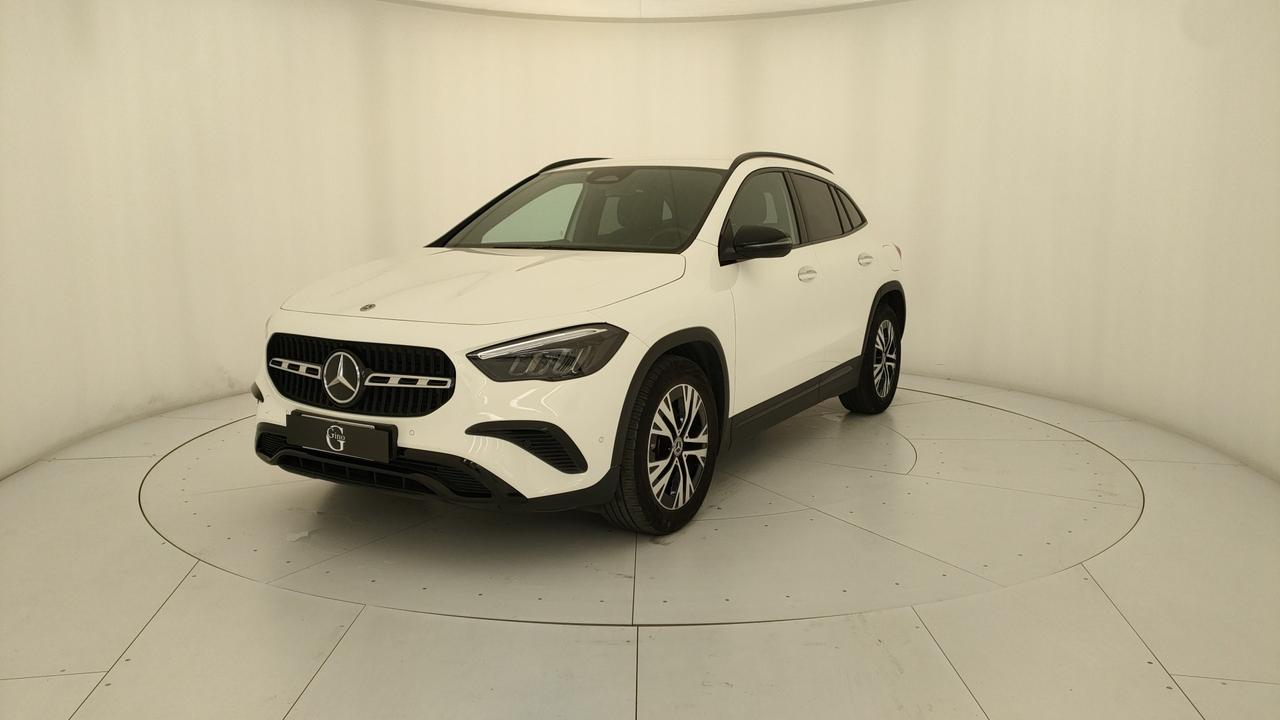 Mercedes-Benz GLA 200 d Progressive Advanced Plus auto