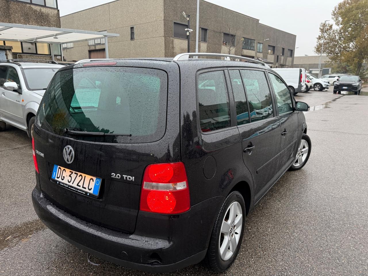 VW Touran 2.0 TDI 5-POSTI 6-MRCE FAMIGLIARE
