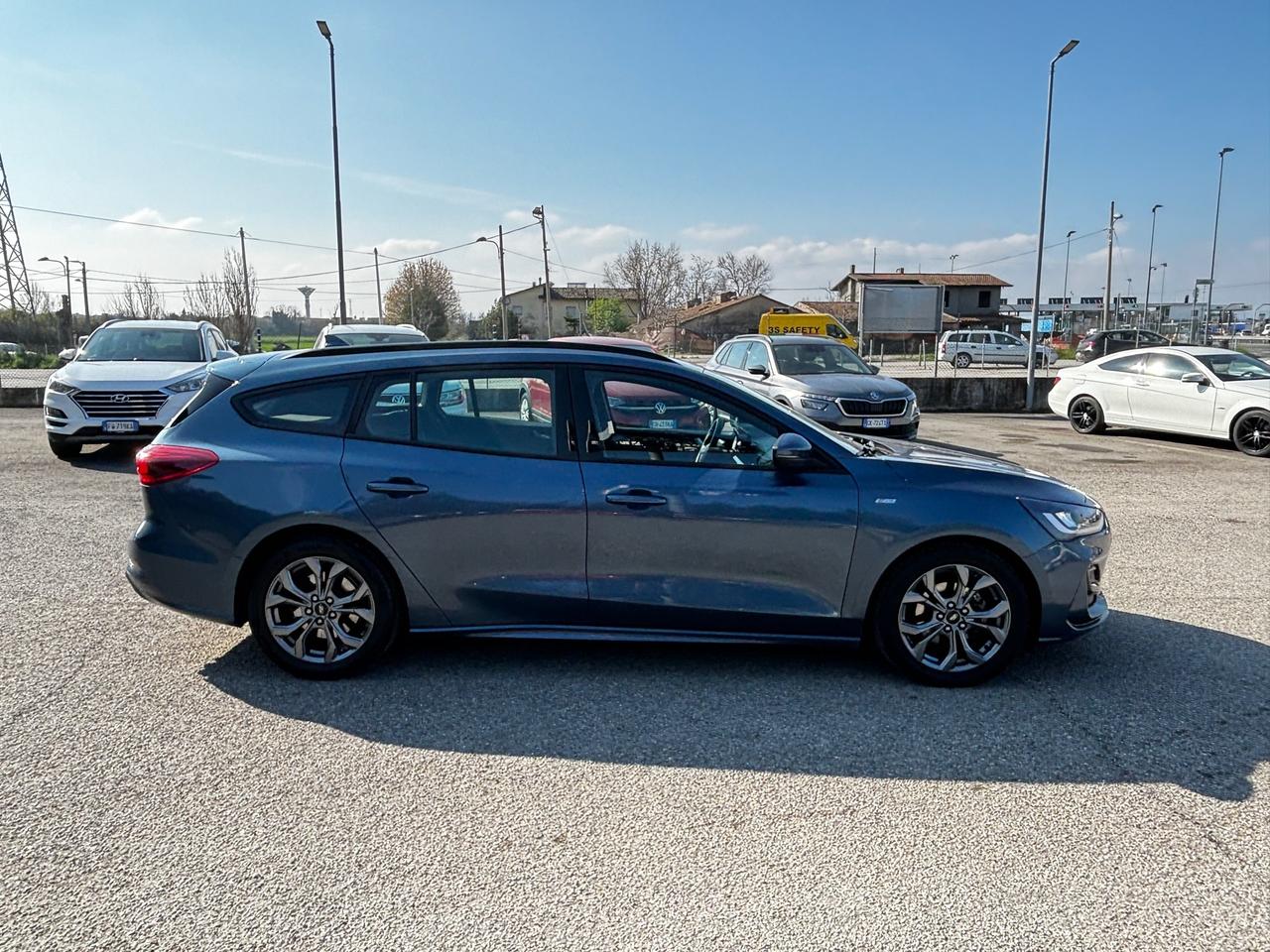 Ford Focus 1.0 EcoBoost Hybrid 125 CV Powershift SW ST-Line - 2023