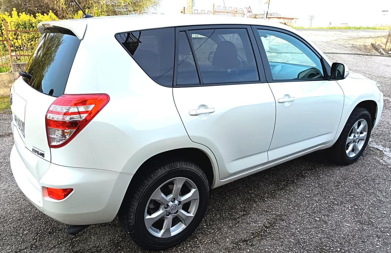 GARANZIA 24 MESI unicoproprietario Toyota RAV 4 PERMUTE Finanziabile