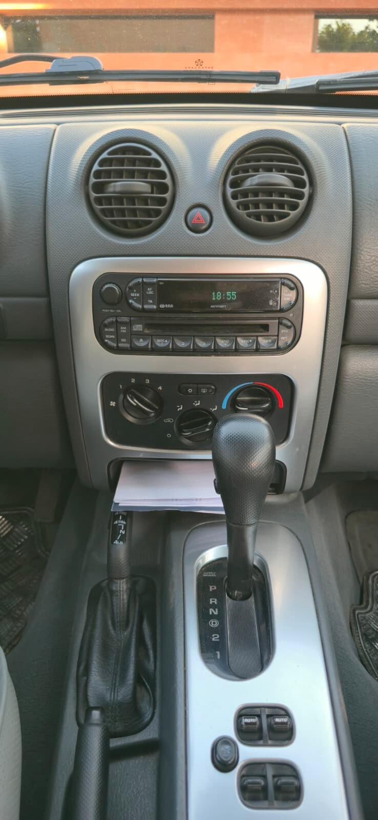 JEEP CHEROKEE 2.8 CRD LIMITED