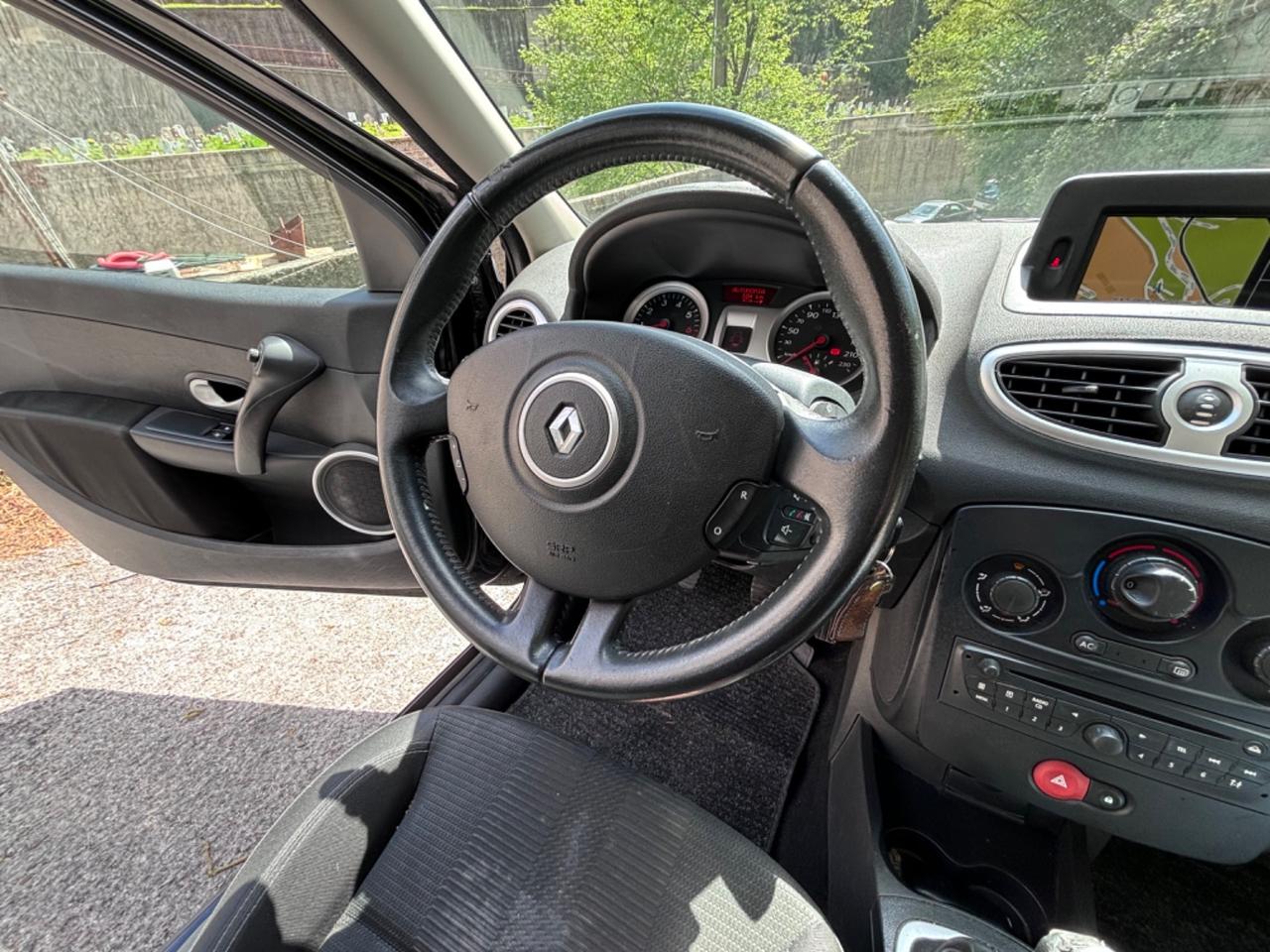 Renault Clio 1.2 16V 5 porte Dynamique