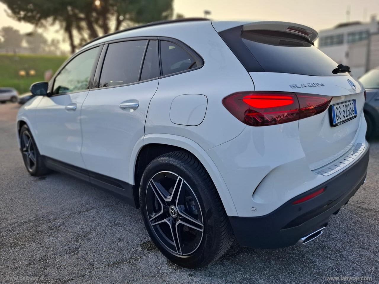 MERCEDES-BENZ GLA 200 d Automatic AMG Line Adv.Plus