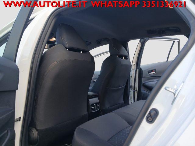 TOYOTA Corolla Touring Sports 1.8 Hybrid Business