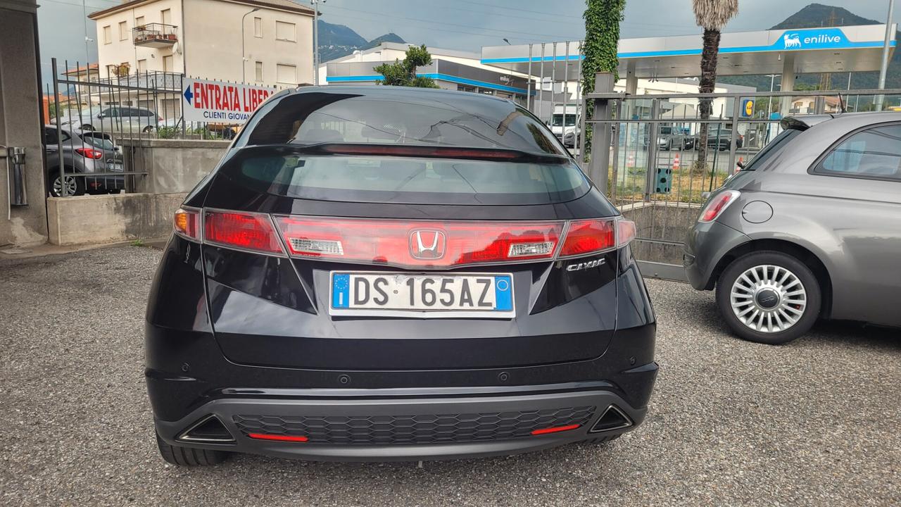 Honda Civic 2.2 i-CTDi 5p. Exclusive