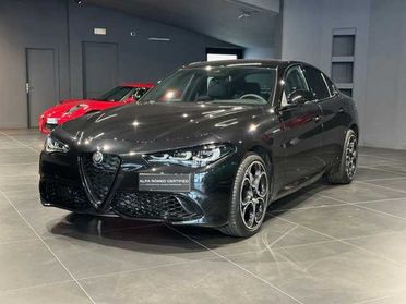 Alfa Romeo Giulia 2.2 Turbodiesel 210 CV AT8 AWD Q4 Veloce KM ZERO