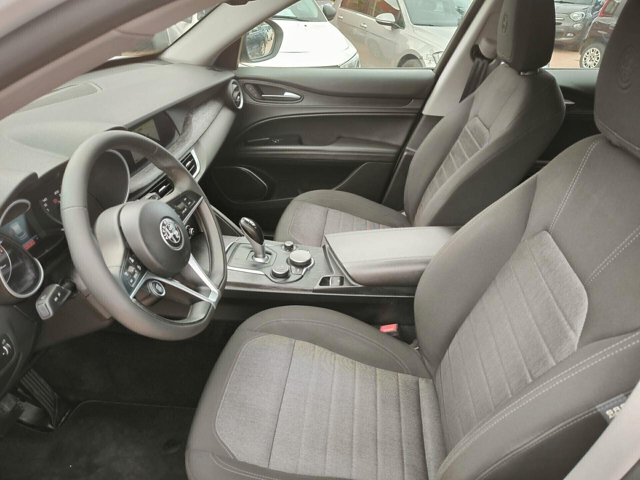 Alfa Romeo Stelvio 2.2 Turbodiesel 160 CV AT8 RWD Business