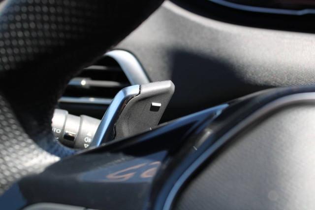 Peugeot 3008 II 1.5 bluehdi GT s&s 130cv AUTO con CarPlay