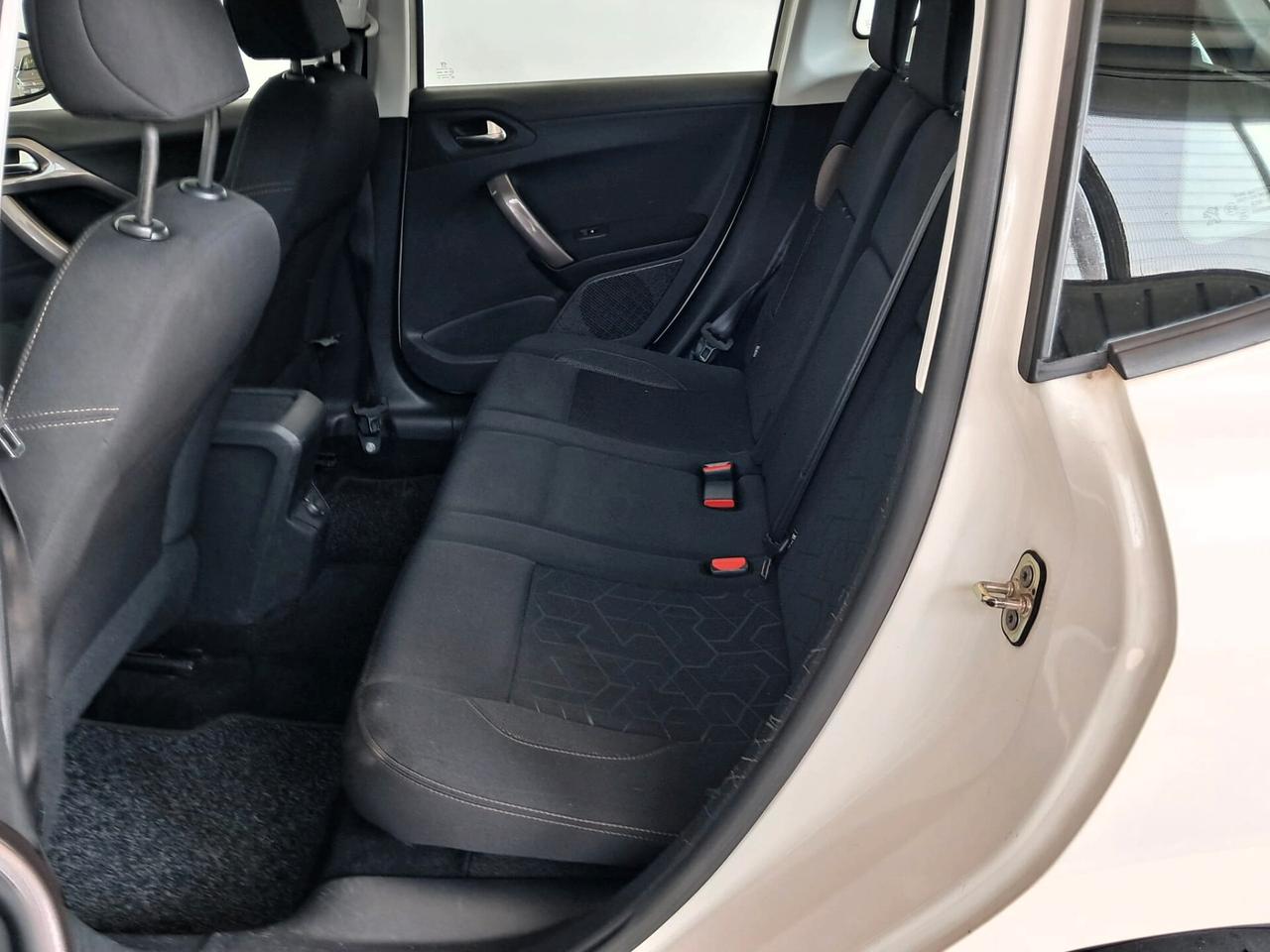 Peugeot 2008 1.4 HDi 68CV Active
