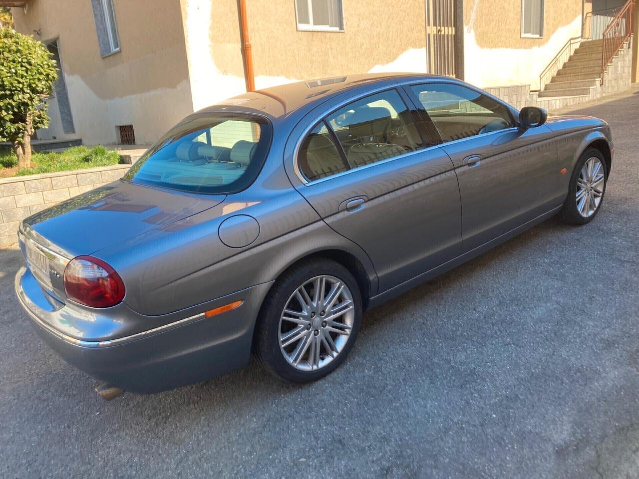 Jaguar S-Type 2.7 diesel V6 Executive automatica