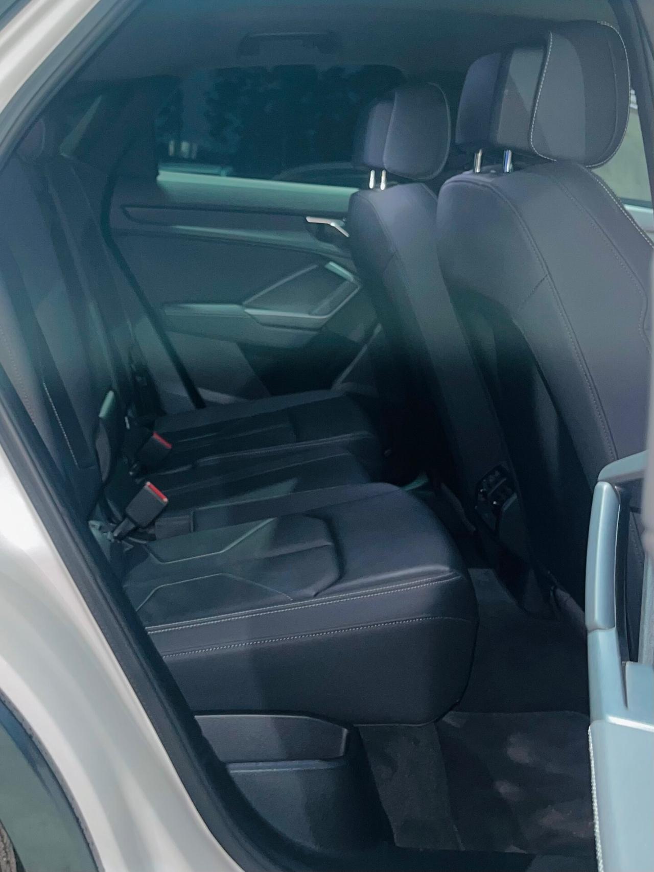 Audi Q3 40 TDI quattro S tronic S line edition