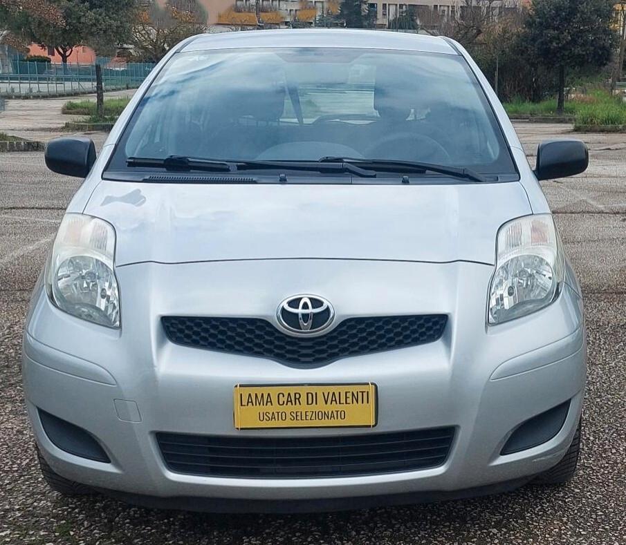 TOYOTA YARIS -CONSUMI RIDOTTI-UNICO PROPRIETARIO