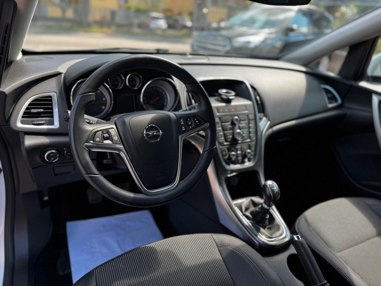 Opel Astra 1.7 CDTI 130CV Sports Tourer Cosmo