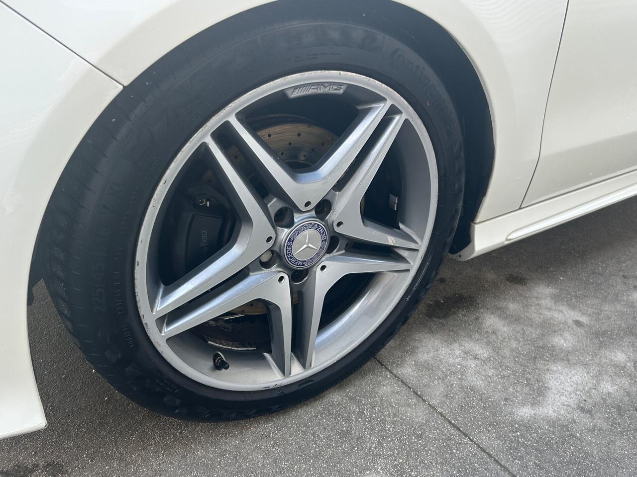 Mercedes-benz CLA 220 CLA 220 CDI 4Matic Automatic Premium