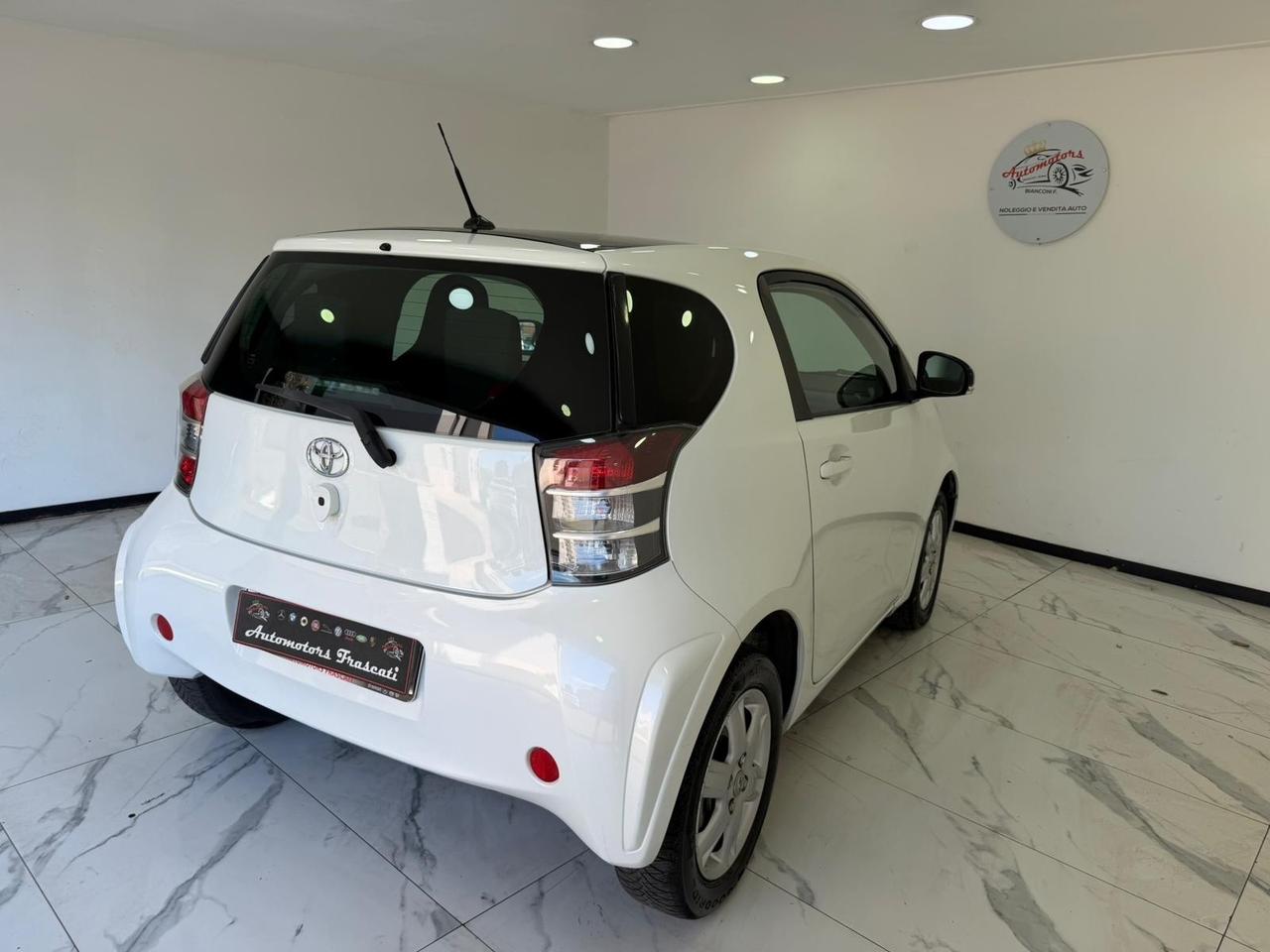Toyota iQ 1.3 Executive-AUTOMATICA-2009