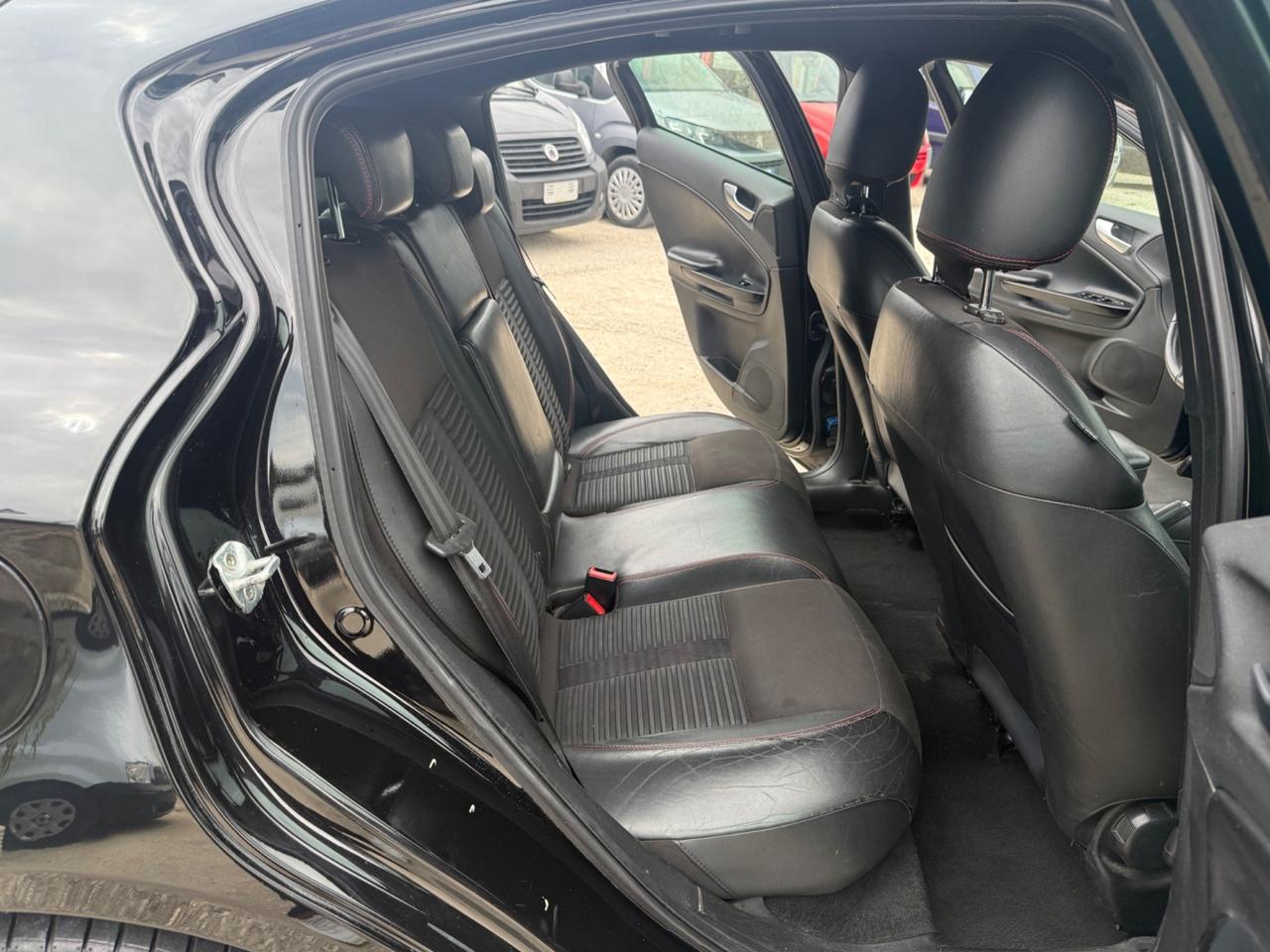 Alfa Romeo Giulietta 2.0 JTDm-2 140 CV Distinctive