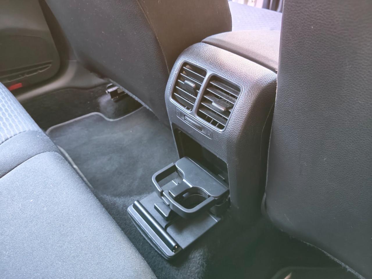 Volkswagen Golf 6 Diesel 1.6 TDI DPF Comfortline