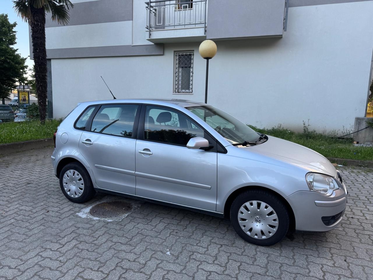 Volkswagen Polo 1.4/80CV 16V 5p. Comfortline
