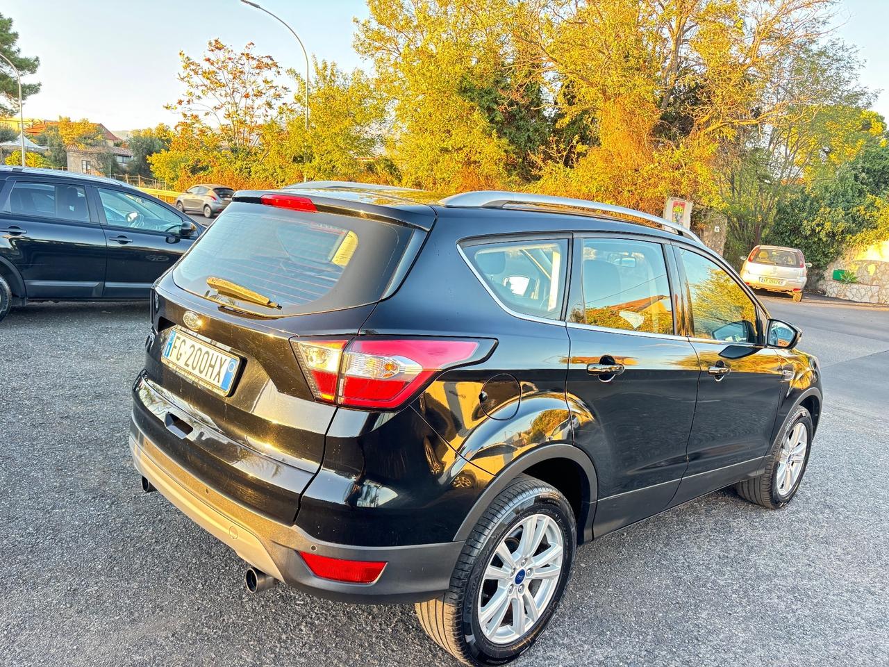 Ford Kuga 1.5 TDCI 120 CV S&S 2WD Titanium