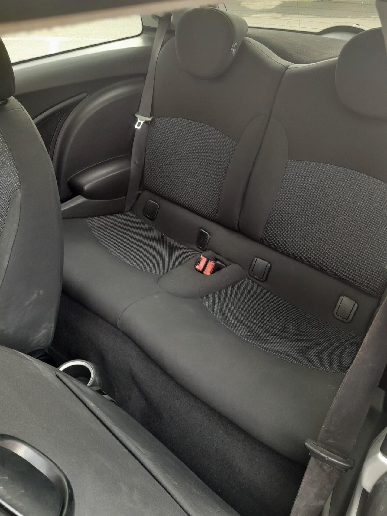 Mini 1.4 16V One Chili neopatentati