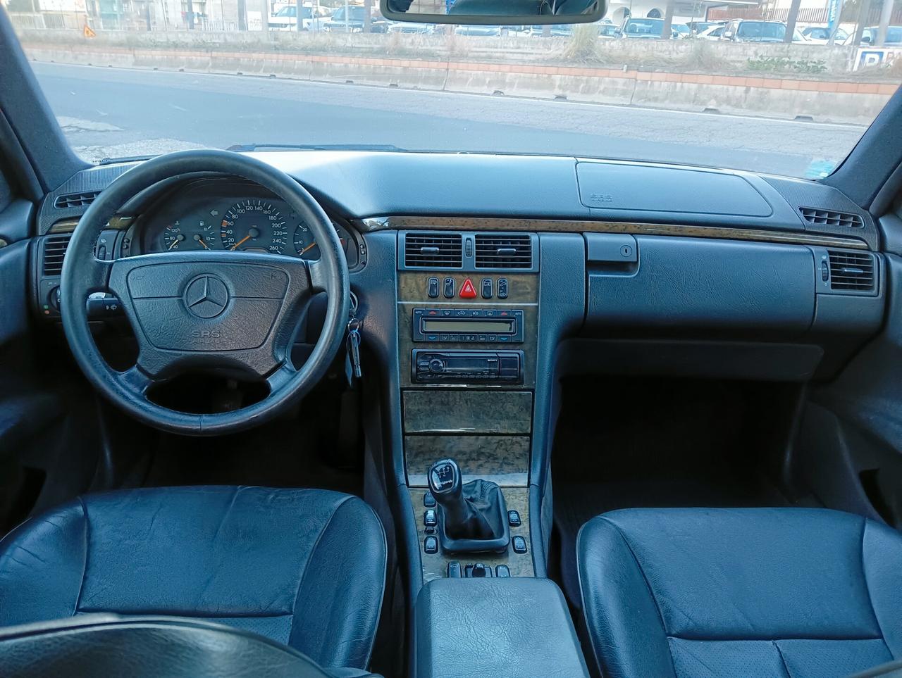 Mercedes-benz E 250 E 250 turbodiesel cat Avantgarde