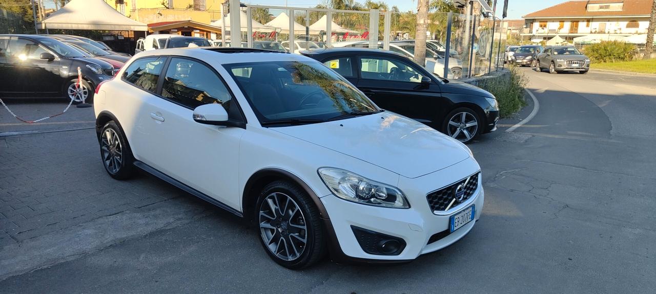 Volvo C30 D2 R-Design 1.6 diesel