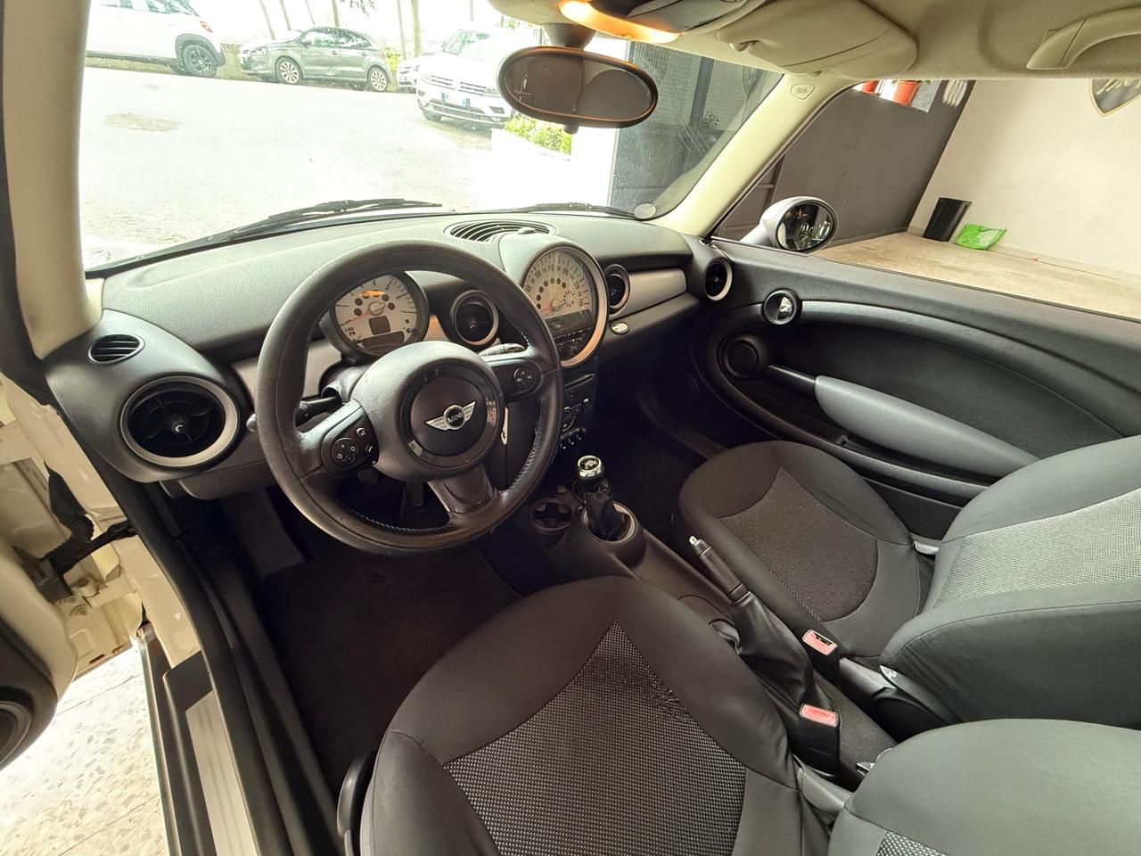 Mini Cooper D 2011