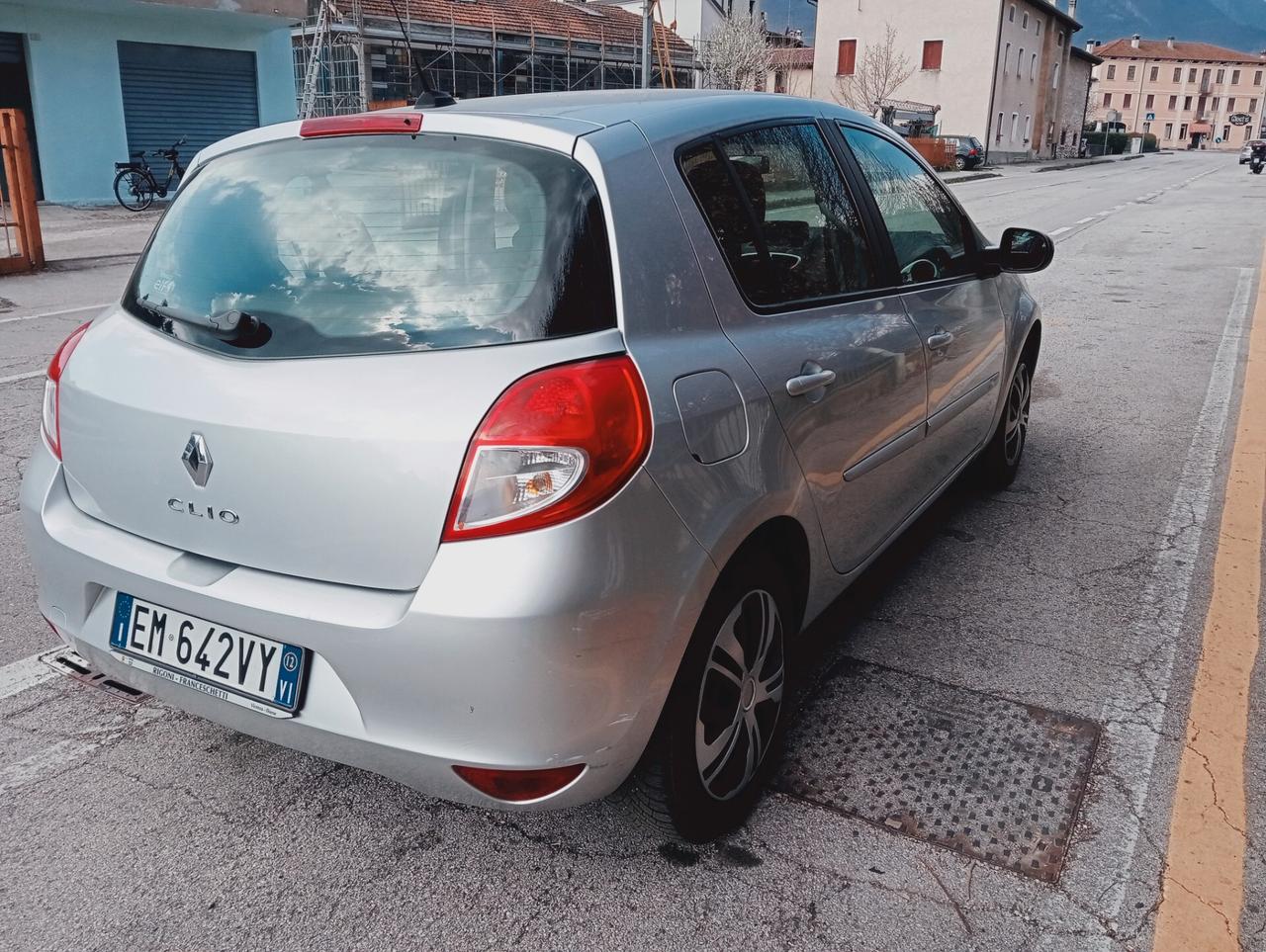 Renault Clio 1.2 16V 5 porte GPL Dynamique