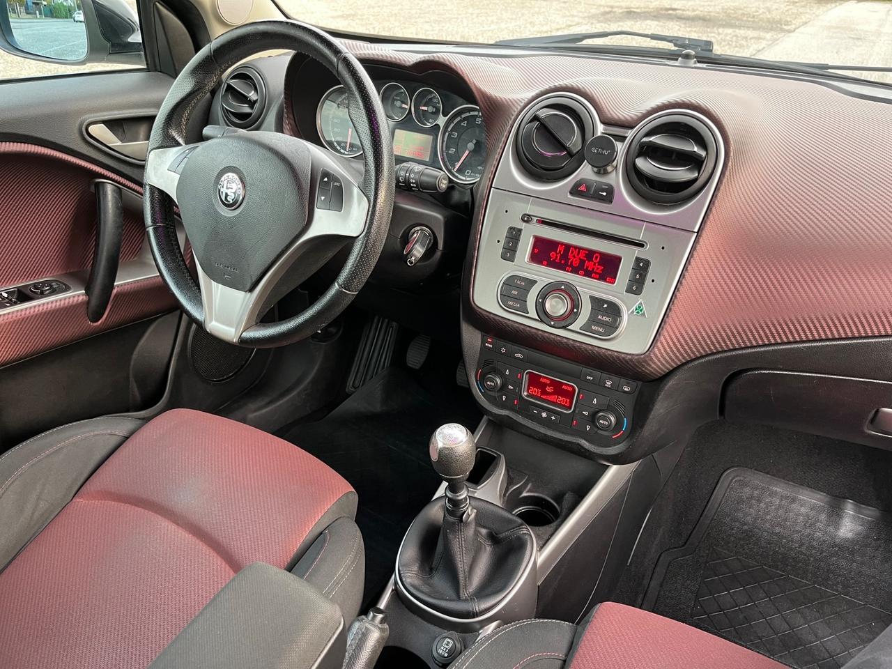 Alfa Romeo MiTo 1.4 - 78 CV - Distinctive sport pack -