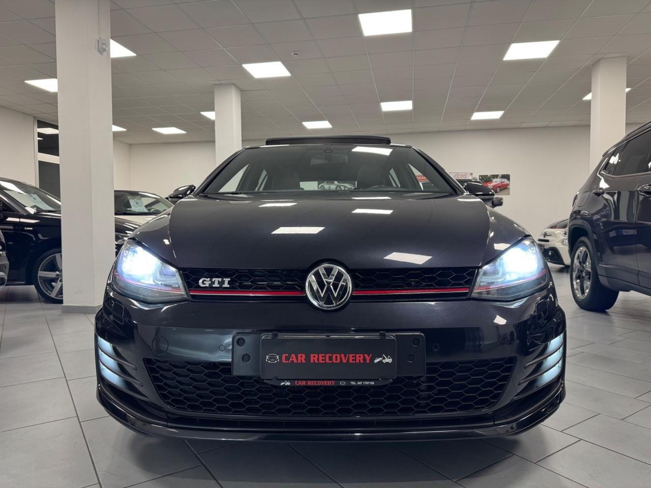 Volkswagen Golf GTI 2.0 TSI DSG TETTO