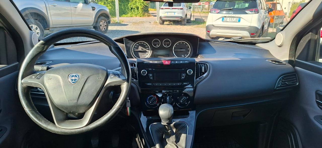 Lancia Ypsilon 1.2 69 CV 5 porte GPL Ecochic Gold