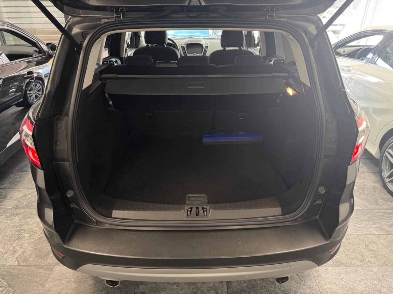 Ford Kuga 1.5 TDCI 120 CV S&S 2WD Titanium