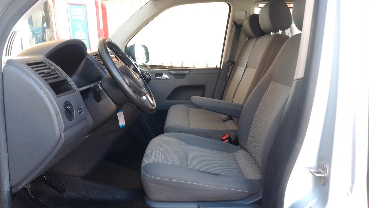 Volkswagen Caravelle TDI 9 POSTI 2011 E5