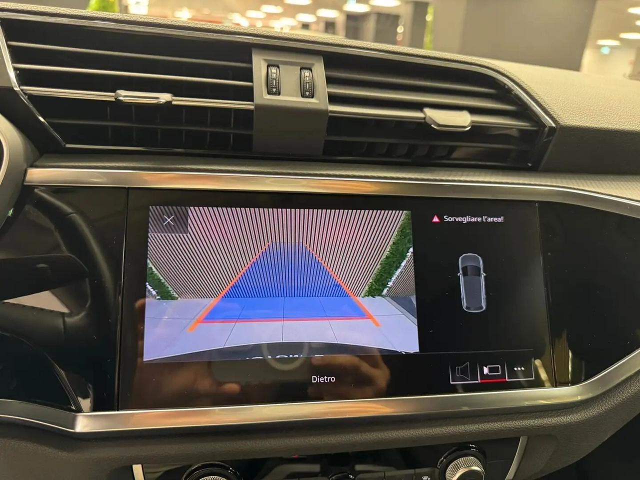 Audi Q3 35 TDI S tronic Business