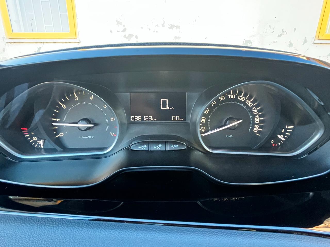 Peugeot 208 PureTech 82 5p. GPL Active