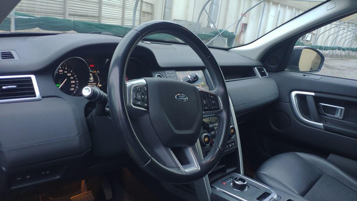 LAND ROVER Discovery Sport SOLO PER COMMERCIANTI AUTO SENZA GARANZIA